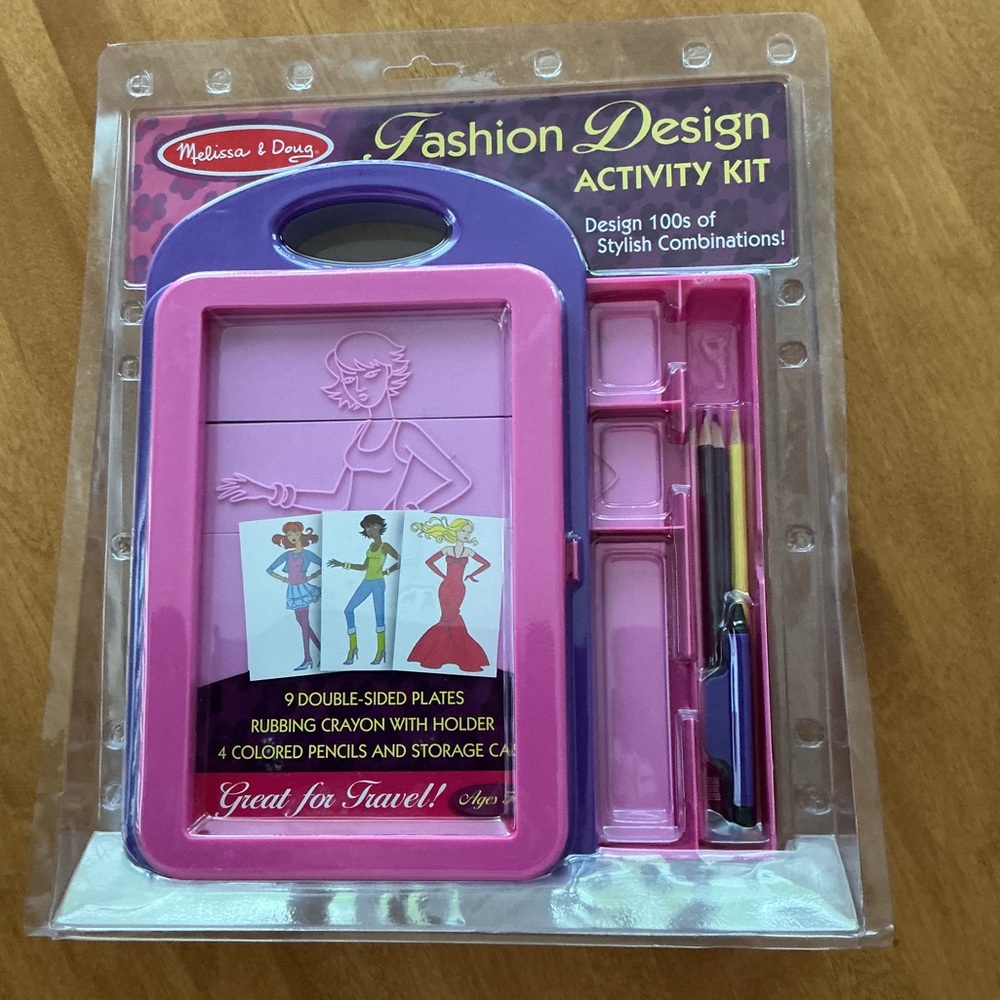 New in Package Melissa & Doug Fashion Design Activity Kit